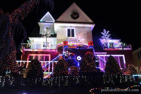 Ideas For Best Christmas House Lights 2018 Photos | Andomphoto