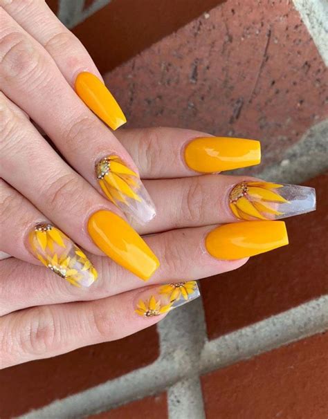 51 Bright Sunflower Nail Art Designs To Inspire You Xuzinuo Page 38