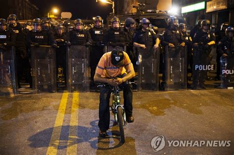 미국 시카고서도 경찰 과잉 진압 반대 대규모 시위 연합뉴스