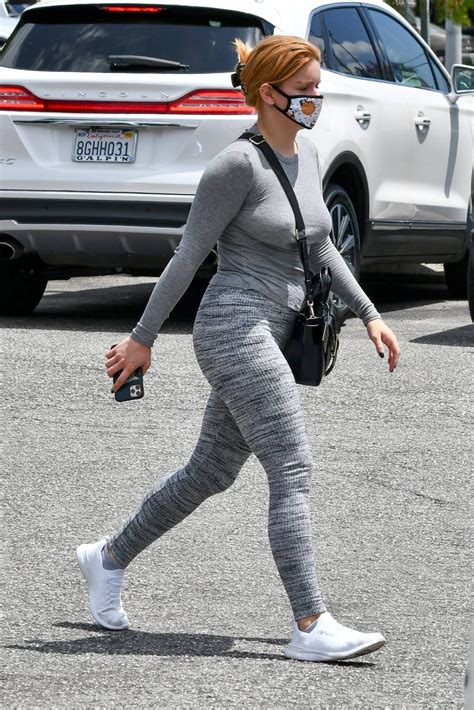 Ariel Winter Braless Big Breasts Hot Celebs Home