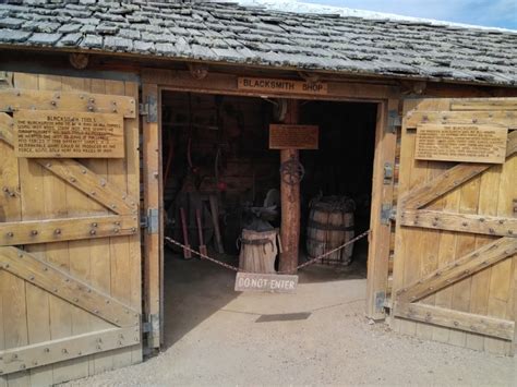 visiting  fort hall replica  idaho poppinupusacom