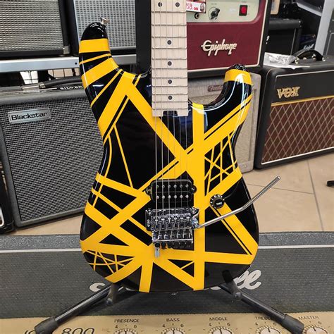 EVH Striped Series Black With Yellow Stripes Reverb France