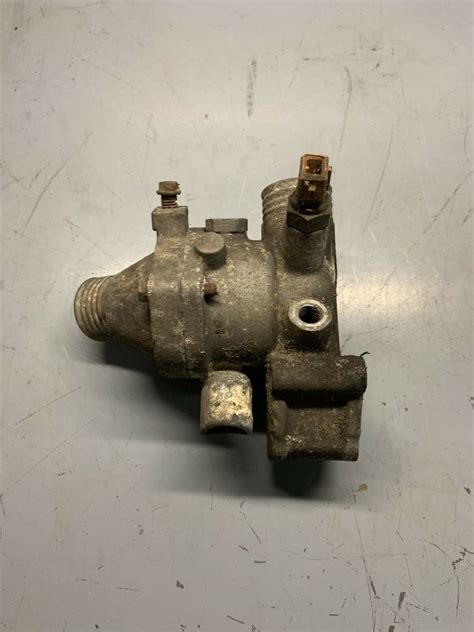 Bmw e30 e34 Wasser Thermostat Gehäuse M20 in Nordrhein-Westfalen ...