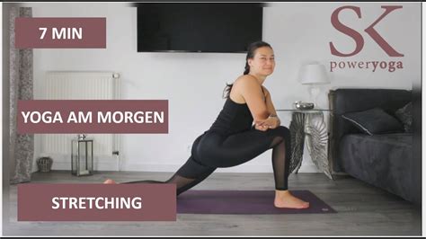 Yoga Stretching Und Mobilisation Am Morgen Gut Gedehnt In Den Tag