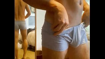 Caliente Polla Acariciando Y Goteando Cum Carga XVIDEOS