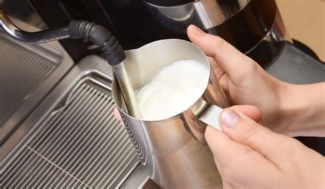 How To Steam Milk At Home 6 Best Ways Barista Tips Teafolly6