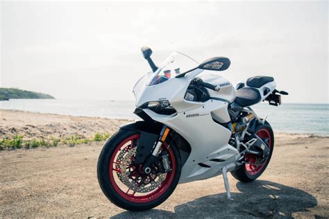 Le 10 Top Motos Sportives - Monimoto France