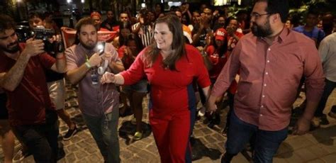 Marília Arraes Chega Ao Segundo Turno Com Promessas De Mudança De