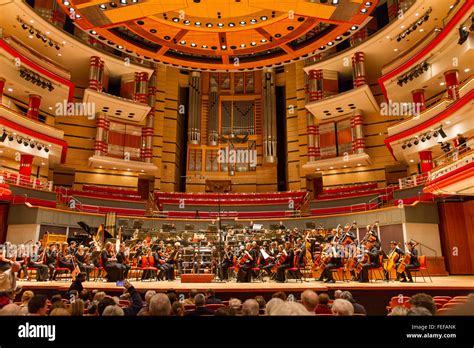 Birmingham Symphony Hall Stock Photo - Alamy