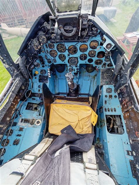 Cockpit of Hawker Hunter F.1 © valenta :: Geograph Britain and Ireland