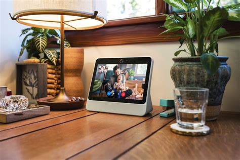 Facebook Debuts Smart Speaker For Messenger Video Calls News India Times