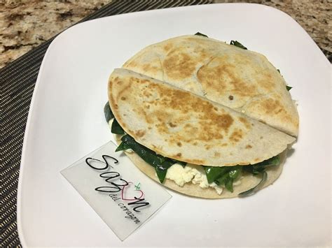 Quesadilla De Reques N Y Espinacas Recetas De Comida Comida Requeson