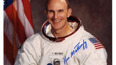 Ken Mattingly Dalla Rosolia Alla Luna Addio Al Grande Astronauta