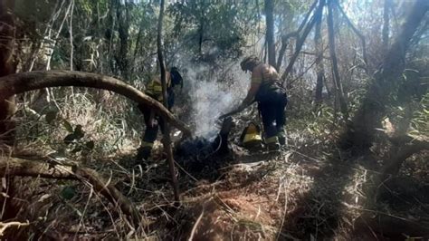 Inc Ndio Na Serra Do Curral Chega Ao Dia Consecutivo Em Minas