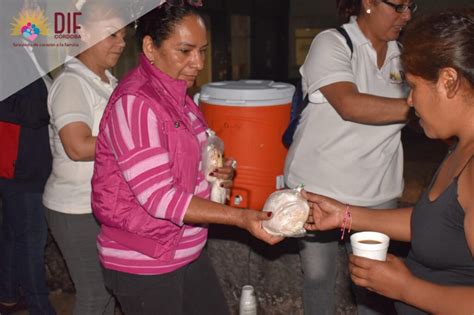 Voluntariado DIF Córdoba lleva 150 cenas a Hospital Civil de Córdoba