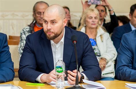 Разкриха схема за кражба на ток в Кнежа