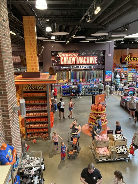 Visit The Amazing Hershey Park Chocolate World And Go On A Hershey