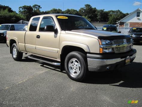 2004 Sandstone Metallic Chevrolet Silverado 1500 Z71 Extended Cab 4x4