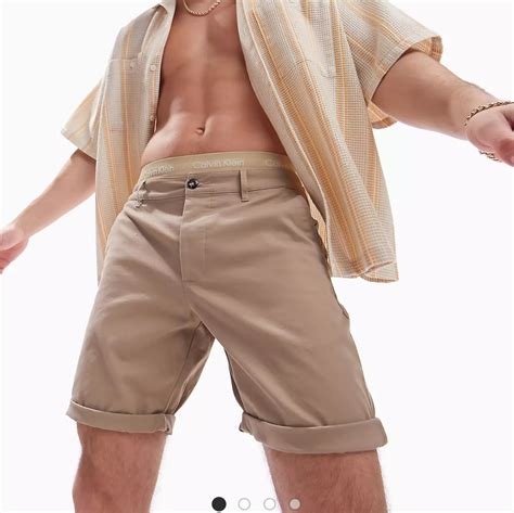 Đấu Giá Quần Shorts Kaki Asos áo Phông Trơn Basic Asos Dép Sliders River Island Kt 22h10 Ngày