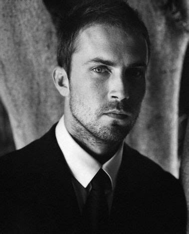 desmond harrington
