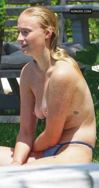 Sophie Turner Topless Aznude