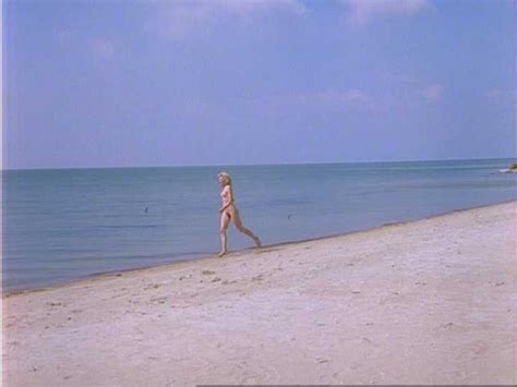 Naked Aleksandra Zaharova In Serye Volki