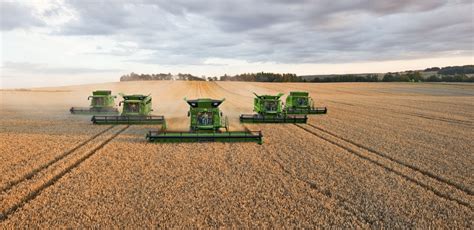 Image Gallery Inspiring John Deere Combine Photos