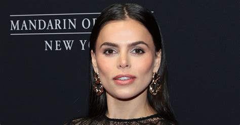 SI Swimsuit Model Brooks Naders Affordable Go To Nude Lip Liner Is Less Than Sports