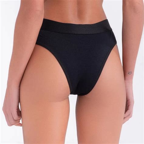Click Chique Encontre a Lingerie Perfeita para Você Variedade de Modelos