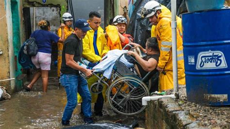 Al Menos 11 Fallecidos Y Más De 800 Albergados Por Las Intensas Lluvias