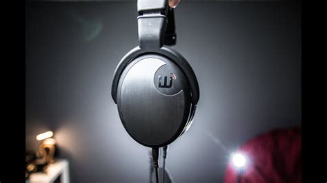 Brainwavz HM5 Headphone Review - YouTube