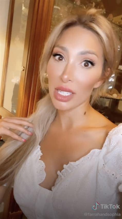 Teen Mom Farrah Abraham Works Out In A Sports Bra And Shorts In Bizarre