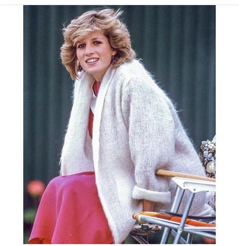 Pin De Sharon Du Toit Em Princess Diana Pictures Looks Diana