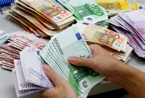 Как распознать фальшивые евро? | PaySpace Magazine