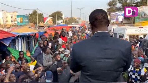 Vid O Sonko Soffre Un Bain De Foule Sa Sortie De Walf Tv Regardez