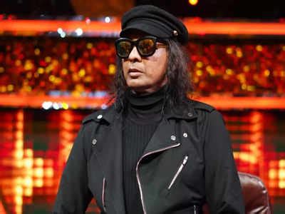 Eminent singer Vinod Rathod graces ‘Sa Re Ga Ma Pa’ - Times of India