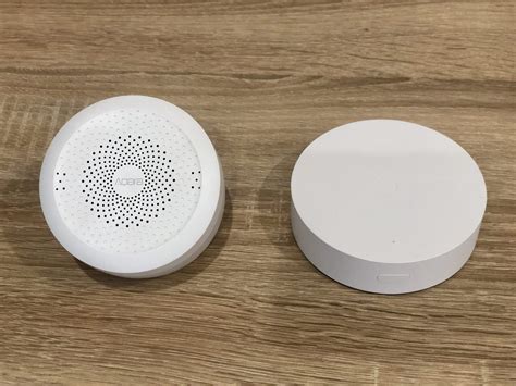 Xiaomi Gateway (Mi Hub) V3 vs Aqara Hub (Porównanie) - SmartMe