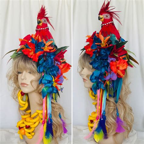 Parrot head Jimmy Buffett | Parrot feather, Parrot head, Fake birds