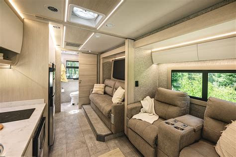 Wayfarer Tiffin Motorhomes