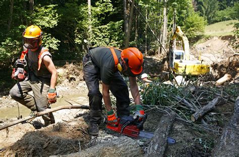 Bundesheer Aktuell Steirische Pioniere Helfen In Der Gemeinde Pinggau