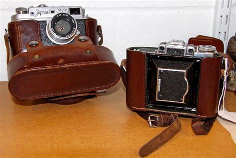 Bonhams A Zeiss Ikon Cameraand Another Simialr 2