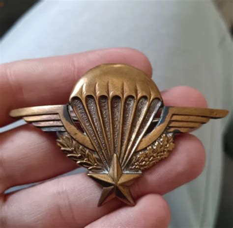 Ancienne Insigne Militaire Brevet Parachutiste Drago Romainville Sans