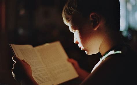 Los grandes beneficios de la lectura entre los más pequeños