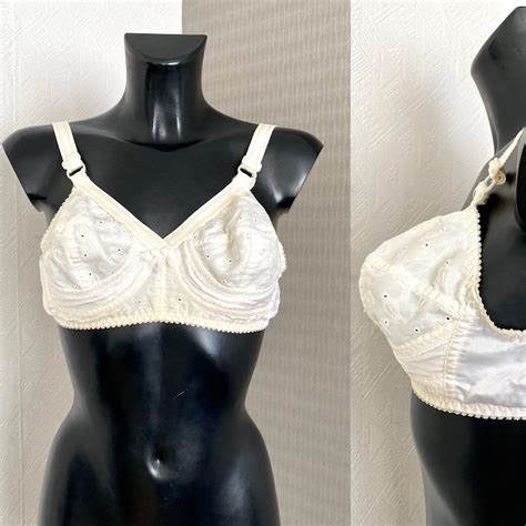 Vintage 50s White Bullet Spitz Bra Dead Stock Vintage Lingerie Romantic