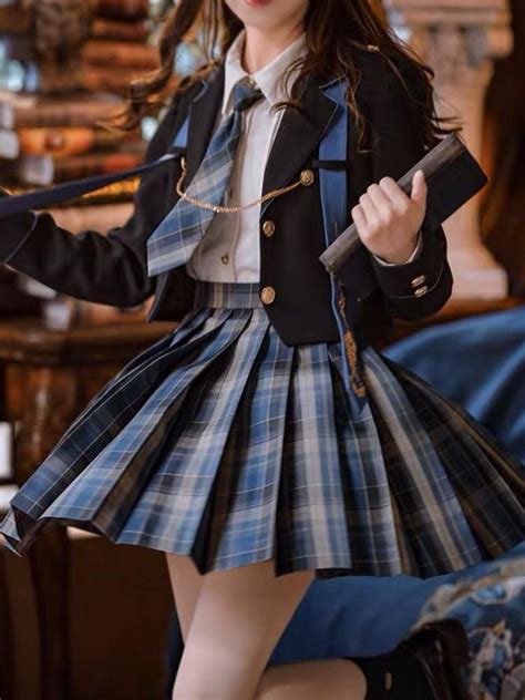 School uniform fashion – Artofit