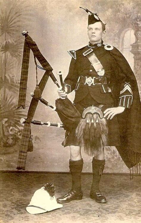 Vintage Scottish Pipers Bagpipe History The House Of Labhran