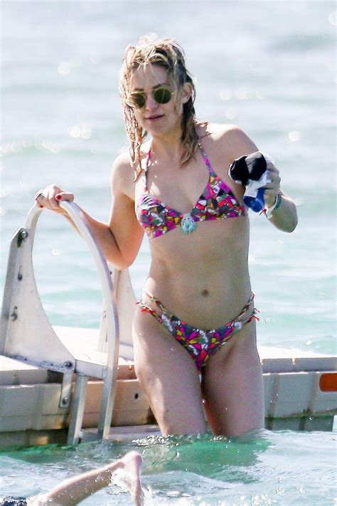 Kate Hudson In Bikini At A Beach In Hawaii CelebMafia