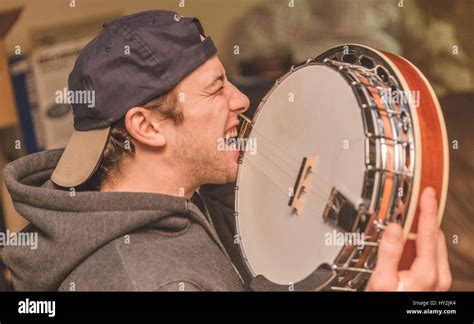 Man Playing Banjo Hi Res Stock Photography And Images Alamy