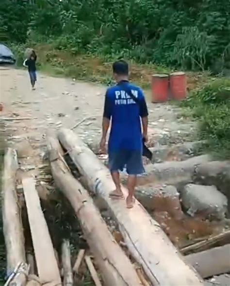 Jembatan Sungai Jolo Penghubung Akses Antar Tiga Desa Ke Kecamatan