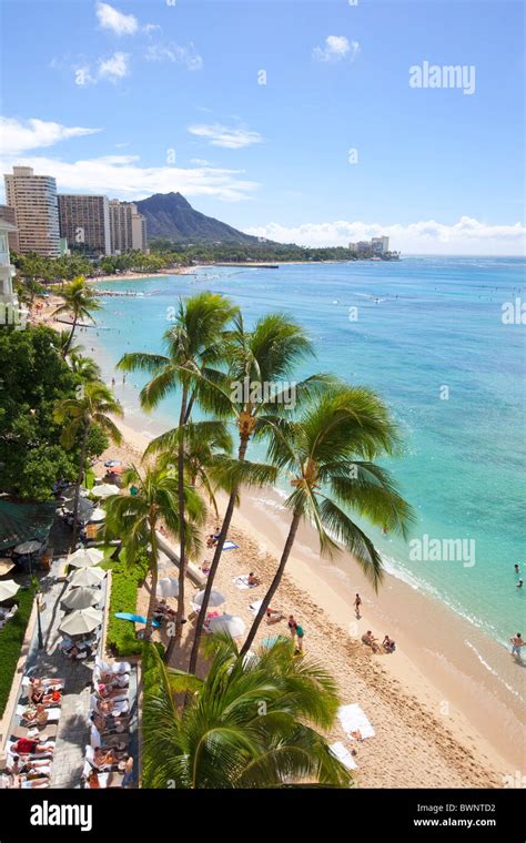 Waikiki Honolulu Oahu Hawaii Stock Photo Alamy